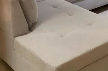 清潔布藝沙發(fā)這種家具的時(shí)候，要注意什么呢？